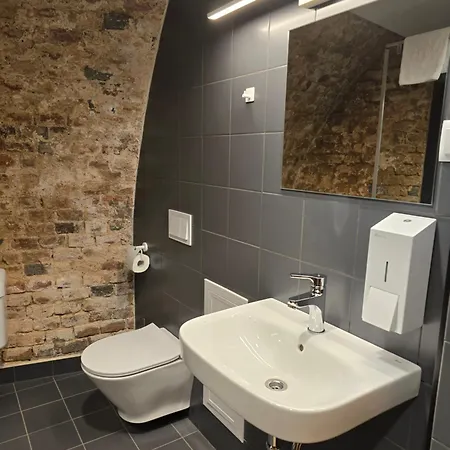 Twierdza Donżon Hotel Srebrna Góra