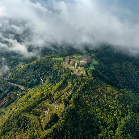 Hotel Twierdza Donzon Srebrna Gora
