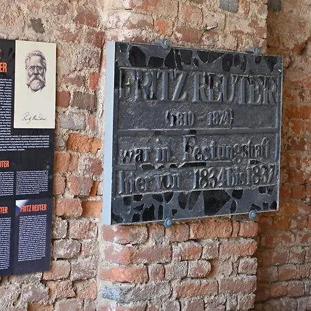 Twierdza Donżon Hotel