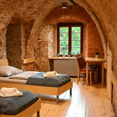 Hotel Twierdza Donżon *