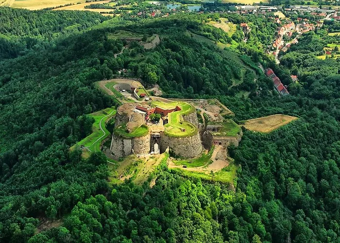 Hotel Twierdza Donzon Srebrna Gora