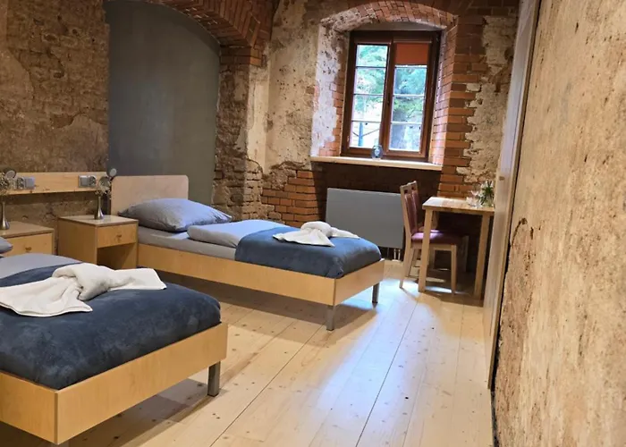 Twierdza Donzon Hotel *