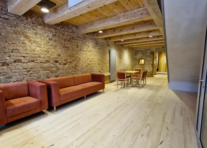 Hotel Twierdza Donzon *