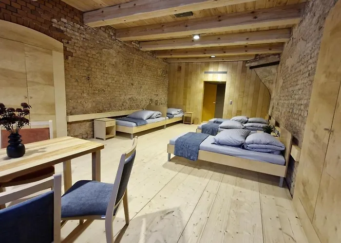 Hotel Twierdza Donzon Srebrna Gora