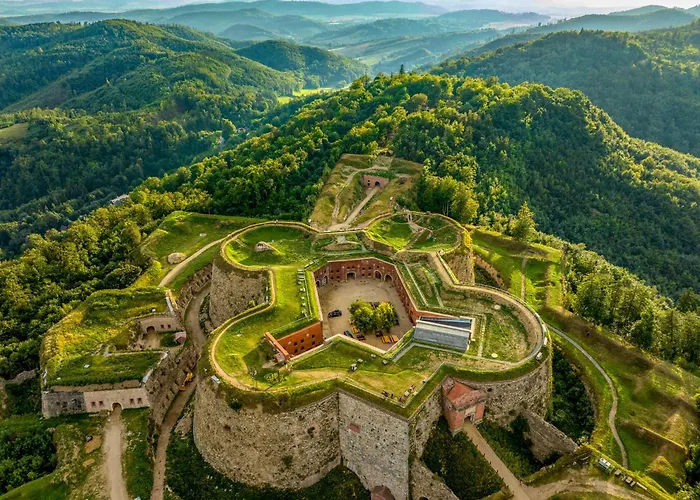 Twierdza Donzon Hotel